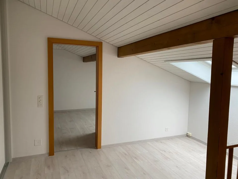 Geräumige Attikawohnung - greifen Sie zu! – Foto 8 von 10