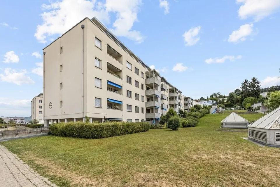 Attraktive 3.5 Zimmer-Wohnung mit grosszügigem Balkon in Wittenbach