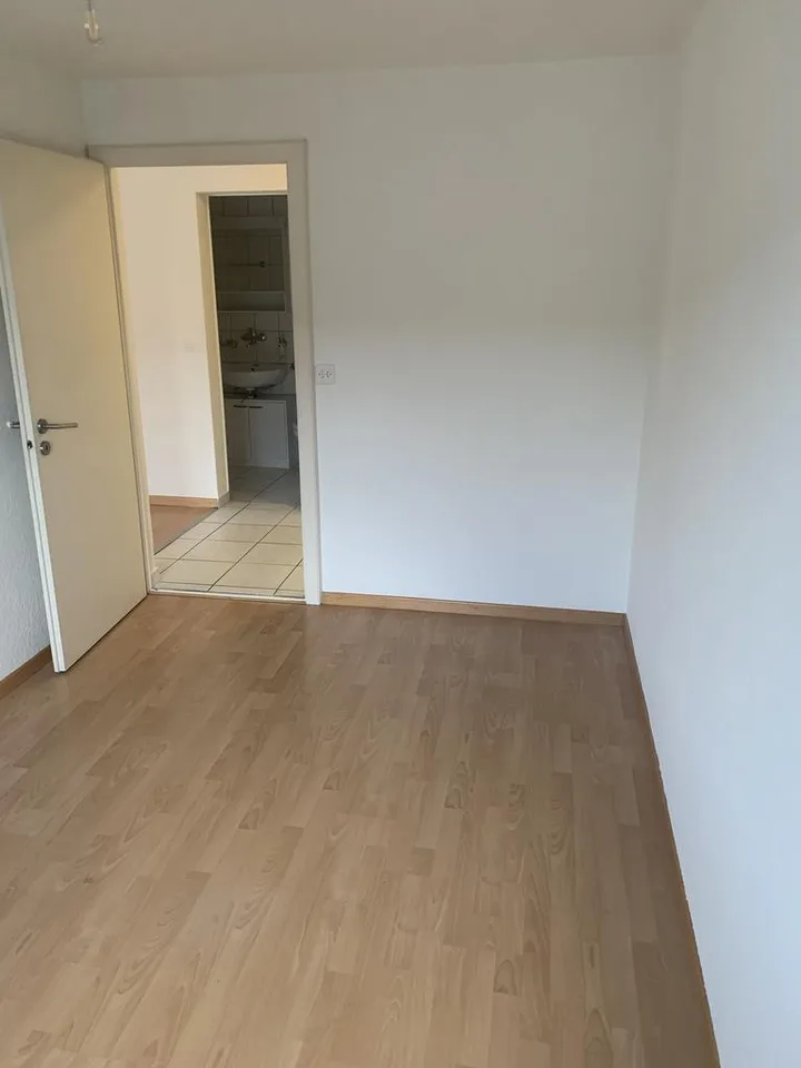 Schöne 3.5-Zimmerwohnung zu vermieten – Foto 7 von 8