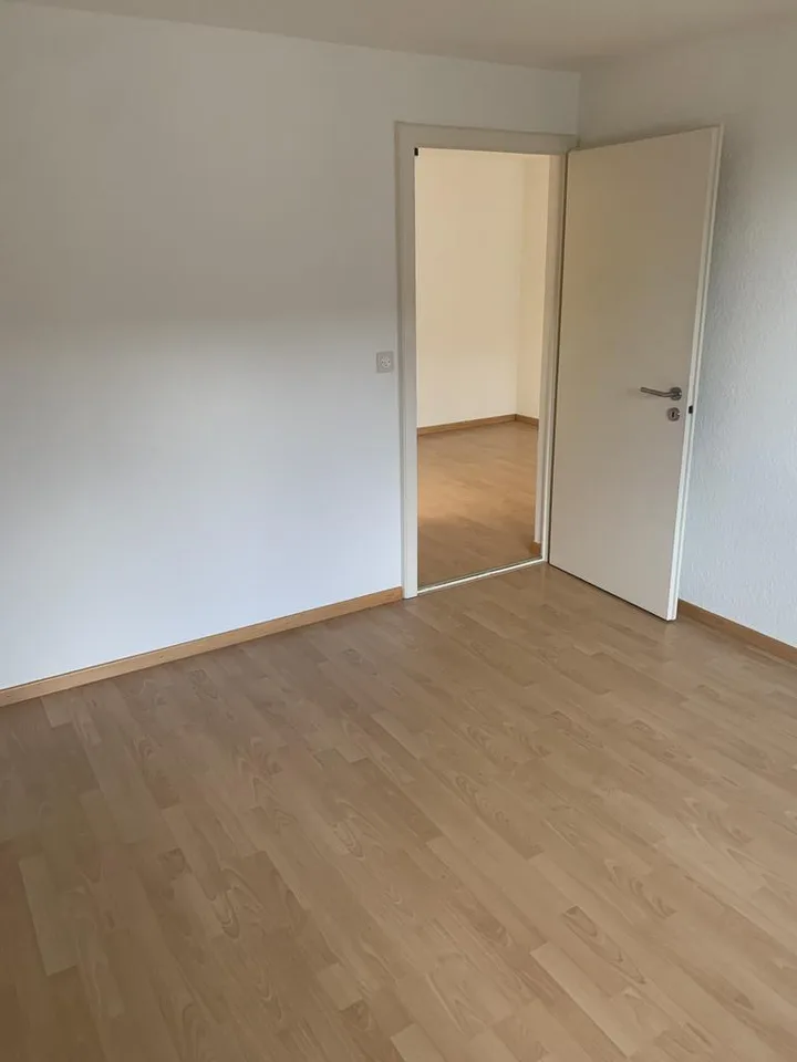 Schöne 3.5-Zimmerwohnung zu vermieten – Foto 6 von 8
