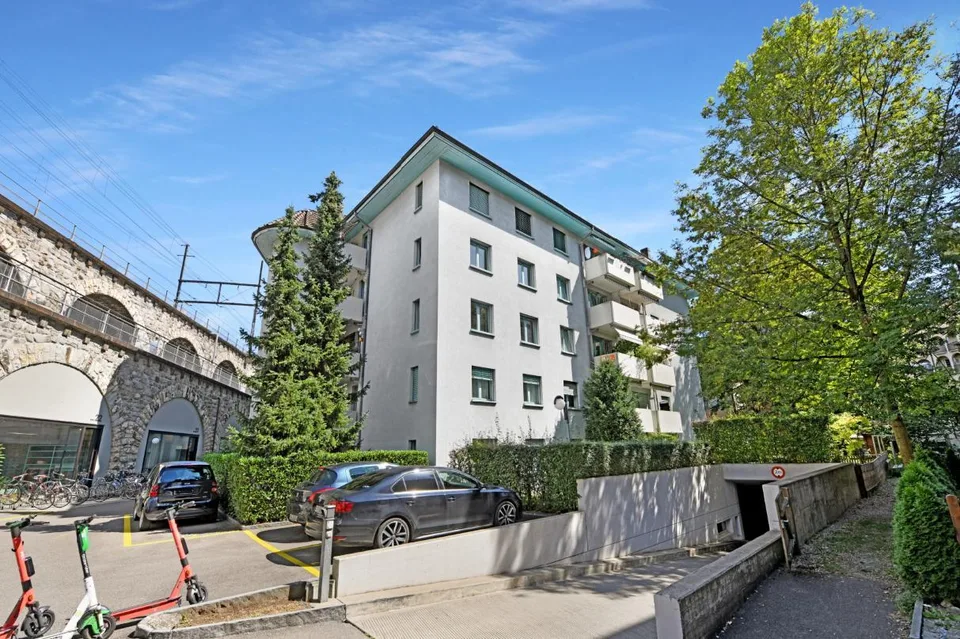 Garageneinstellplatz direkt bei der Josefswiese