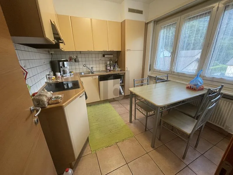AMPIO E LUMINOSO