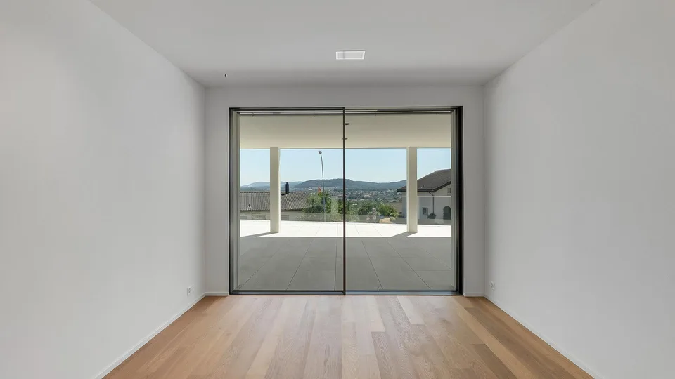 Modernes Einfamilienhaus an oberster Hanglage mit Bergsicht