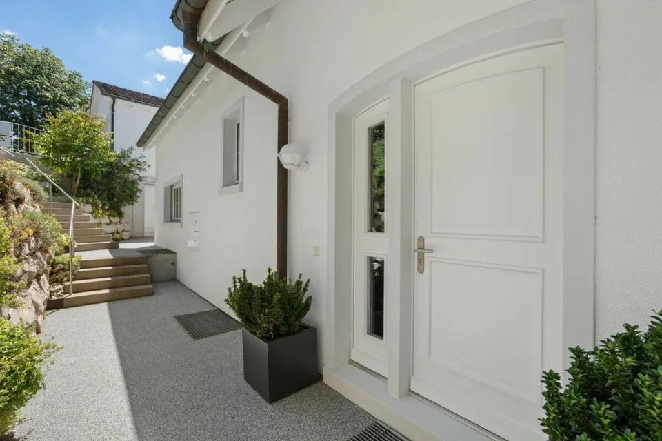 Exklusive Villa mit Wellness und Pool - Wohnen Entspannen Geniessen