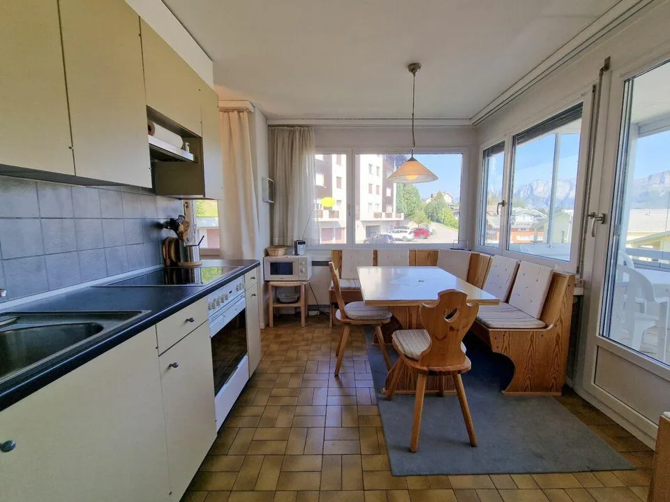 Sunny 3.5-room holiday apartment - Unique view, prime location