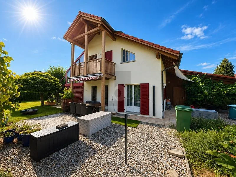 VIVERE ESCLUSIVO CON GIARDINO GRANDE