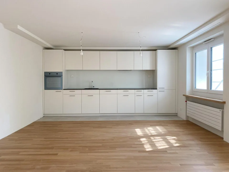Erstbezug nach Totalsanierung  Moderne 2.5-Zimmerwohnung