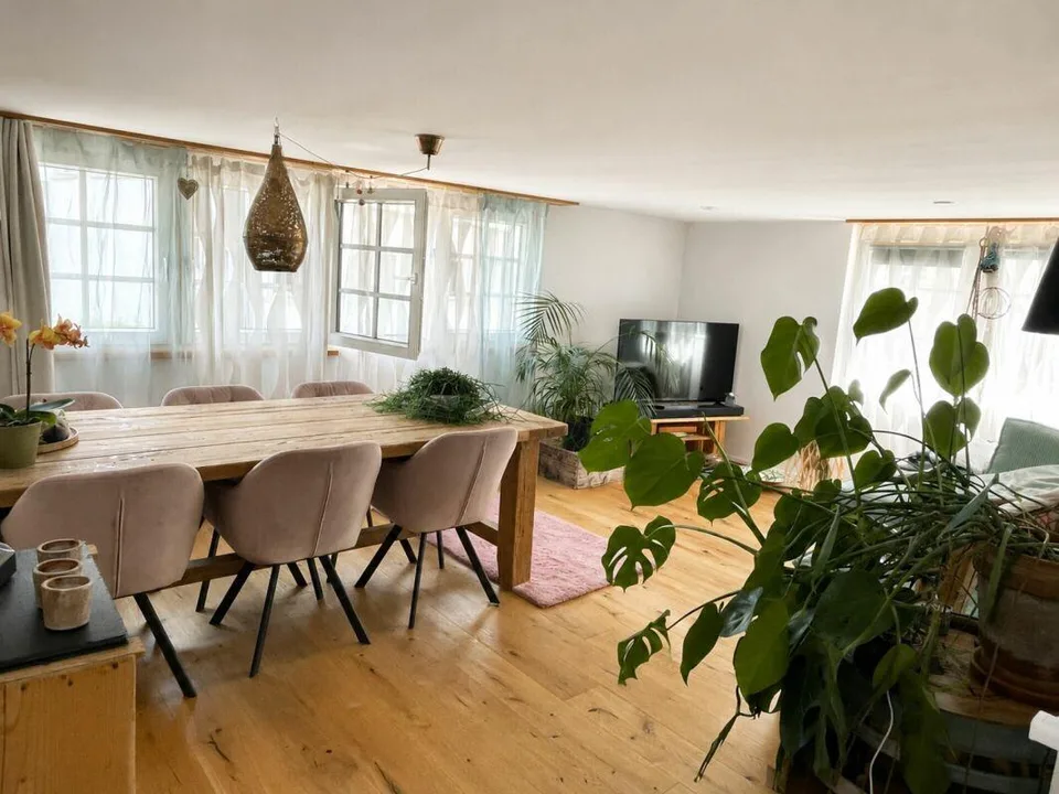 Totalsanierte, stilvolle 3½-Zimmerwohnung im Zentrum von Mogelsberg