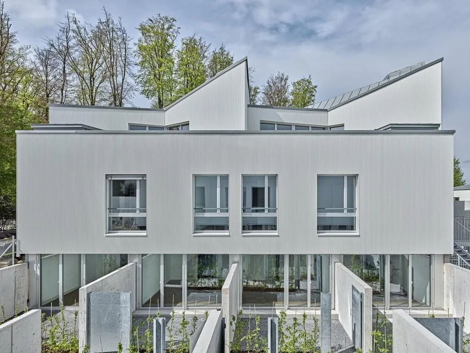 Neubau Traum auf zwei Etagen - 2.5-Zimmer-Maisonette in Toplage