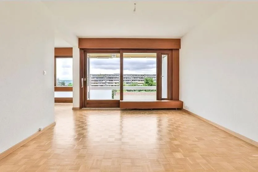 Spacious accommodation in the La Tourelle complex
