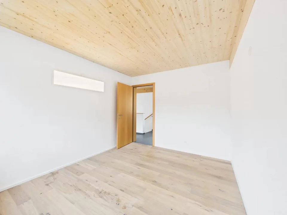 Modernes Einfamilienhaus in idyllischer Naturlage – Foto 11 von 26