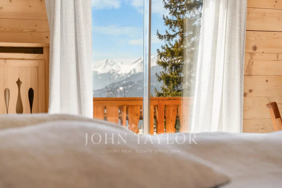 Chalet familial de 10 pièces, avec piscine intérieure et splendide ...