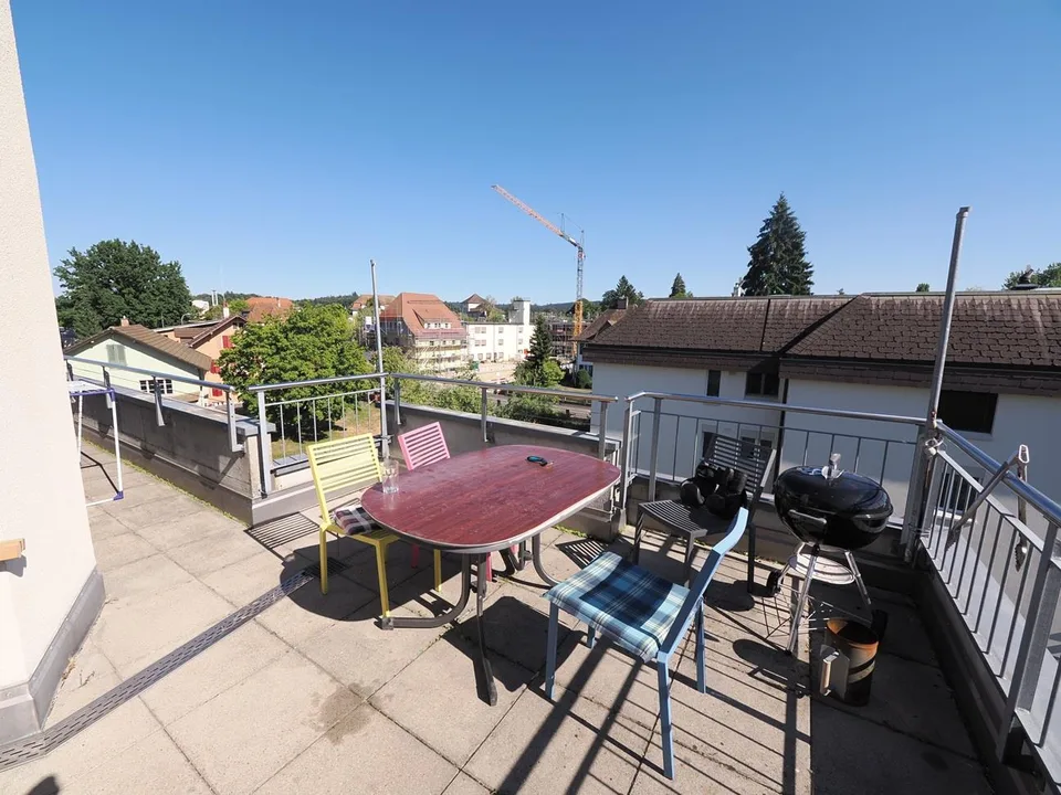 2-Zimmer-Dachwohnung mit Terrasse und viel Charme in Langenthal