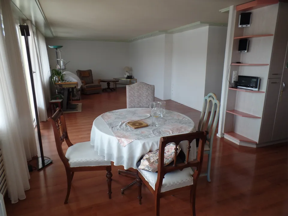 Grosszügige 5½-Zimmer-Wohnung mit Südbalkon und Weitsicht zum Säntis