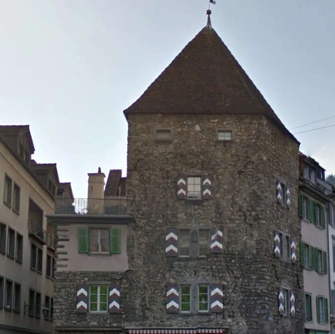 2.5 Zimmerdachwohnung mitten in der Altstadt