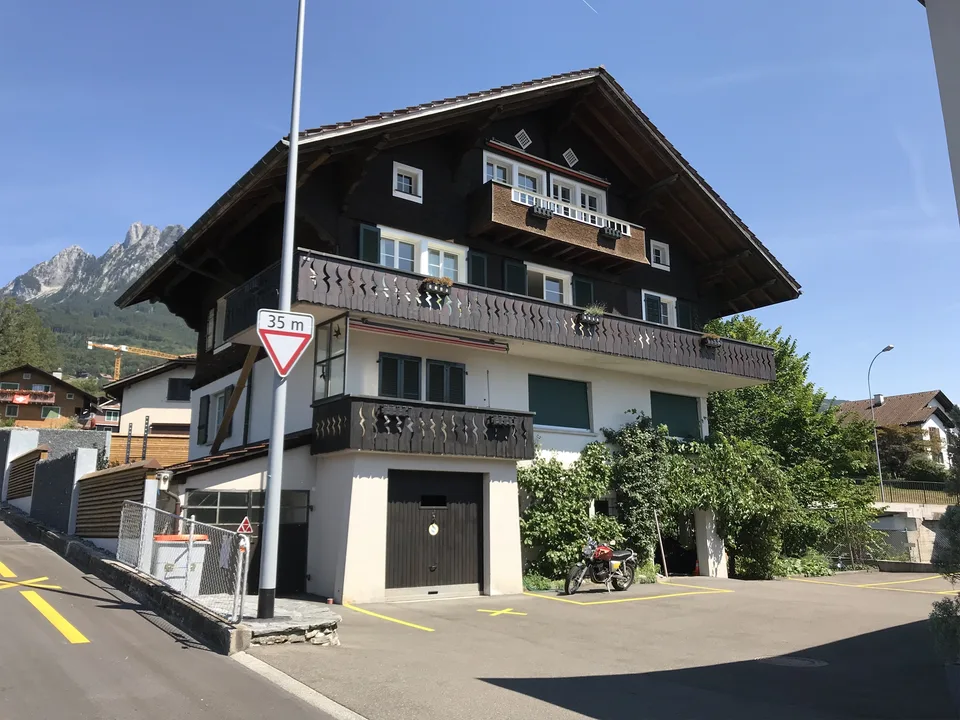 4½ Zimmer Chalet-Wohnung 2.OG