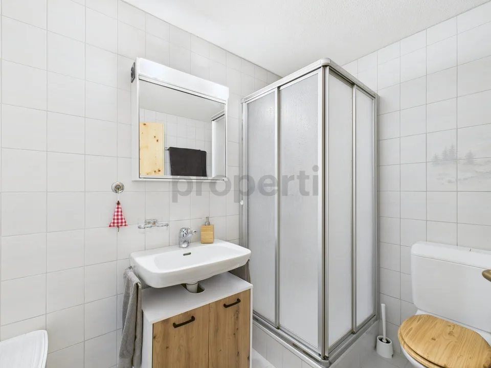 Tradition trifft Komfort: 2.5 Zimmer Zweitwohnung in Nufenen – natu...