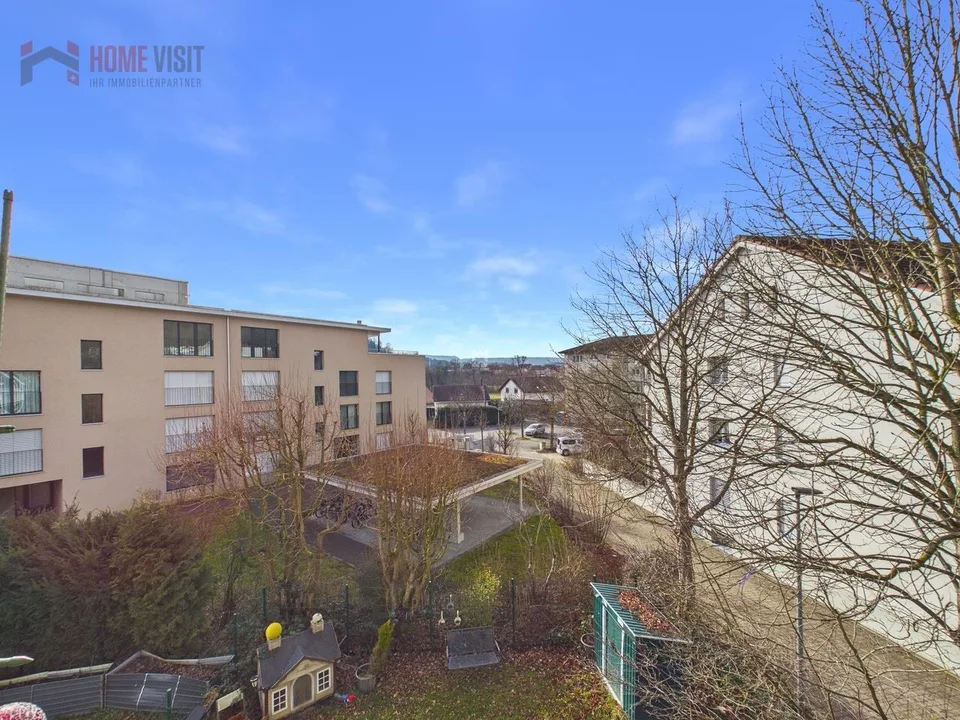 4.5-Zimmer-Wohnung mit Balkon und Hobbyraum in ruhiger Lage