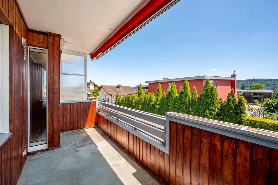 Wohnen mit Potenzial – 3.5-Zi-Whg. mit Garage an ruhiger Lage