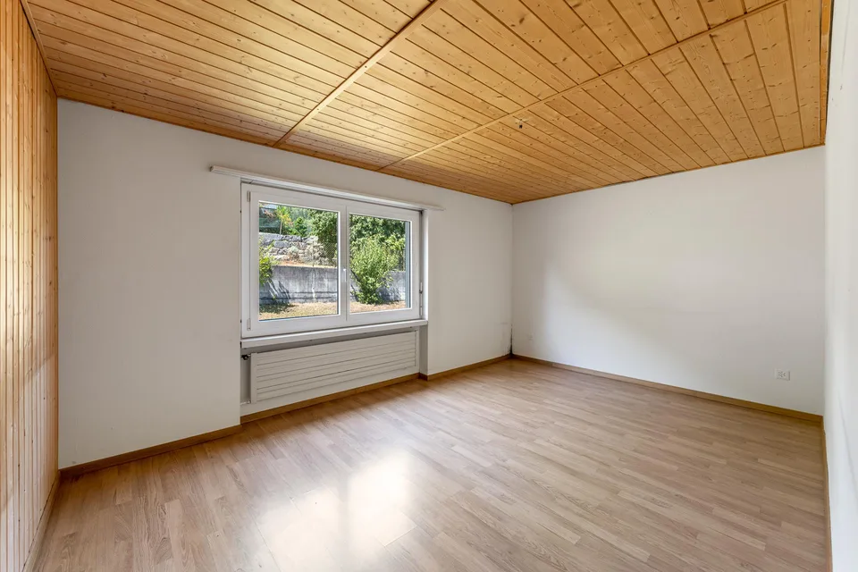 Wohnen mit Potenzial – 3.5-Zi-Whg. mit Garage an ruhiger Lage