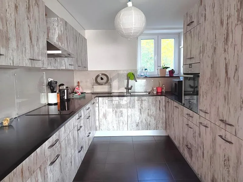 DUPLEX SPACIEUX AVEC VUE JURA !