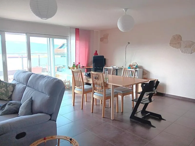 DUPLEX SPACIEUX AVEC VUE JURA !