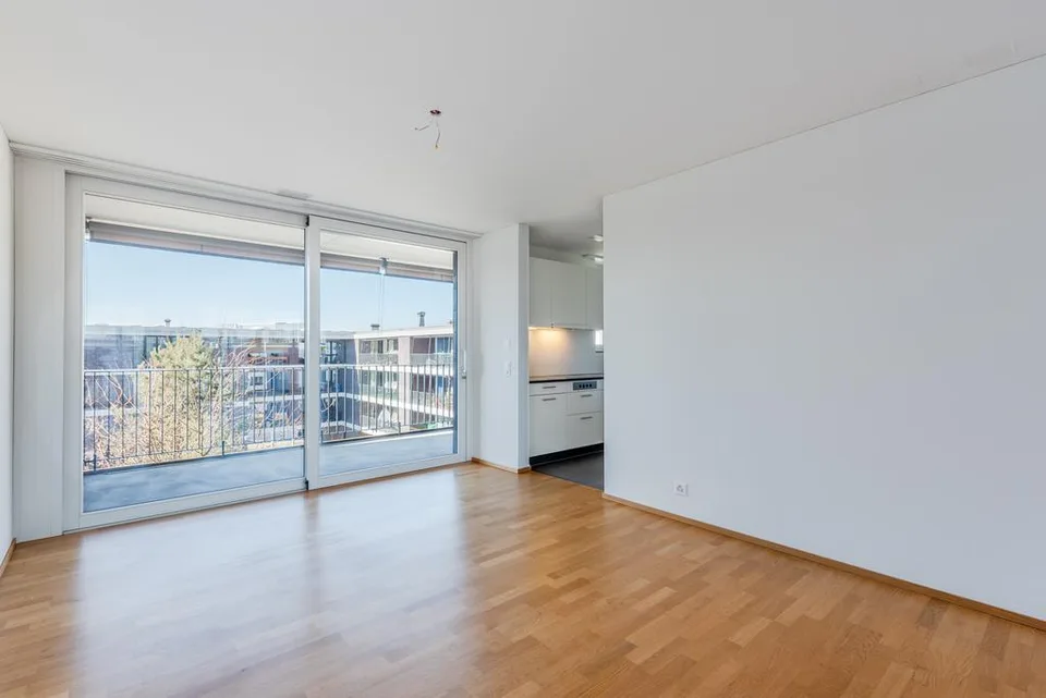 Gemütliche 3.5-Zimmer-Wohnung mit Balkon in Bern Brünnen
