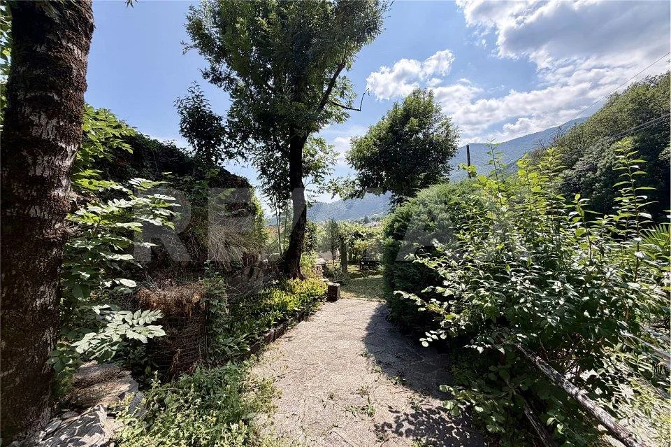 Autentico rustico ticinese con charme, giardino edificabile e scorc...