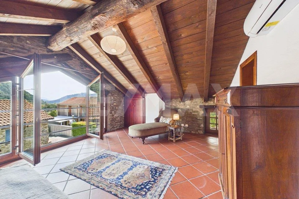 Autentico rustico ticinese con charme, giardino edificabile e scorc...