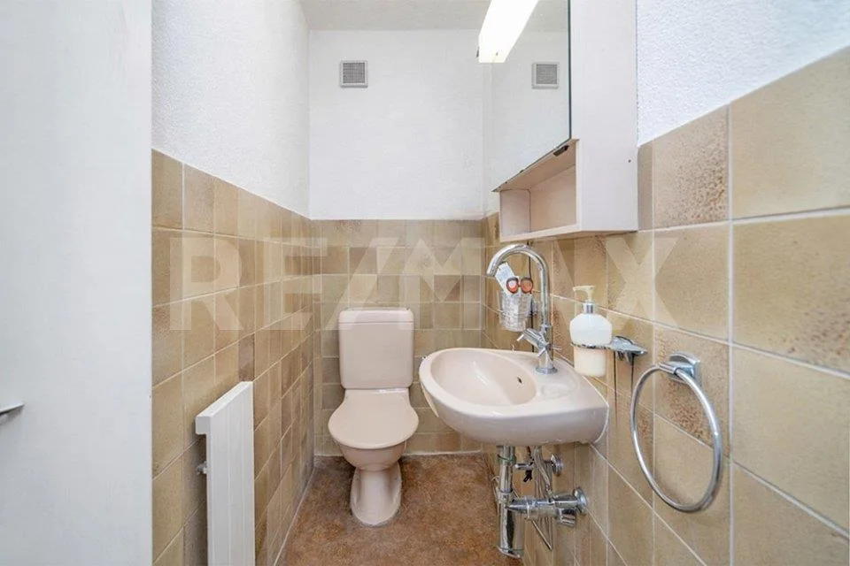 Row house with PP and separate underground parking PP