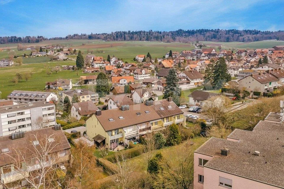 Reihen-EFH mit PP und separatem Tiefgaragen-PP