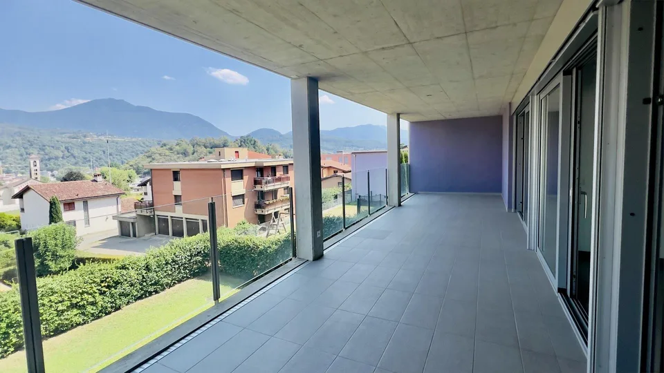 MODERNO E LUMINOSO 2.5 LOCALI CON AMPIA TERRAZZA A GRAVESANO