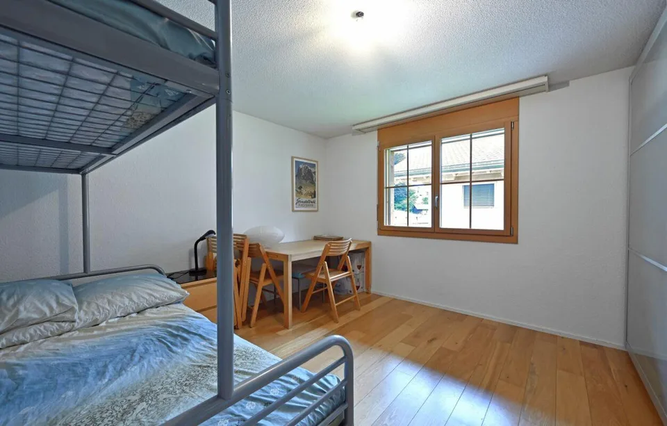 Charmante 3.5-Zimmer-Maisonettewohnung mit Galerie an Hanglange