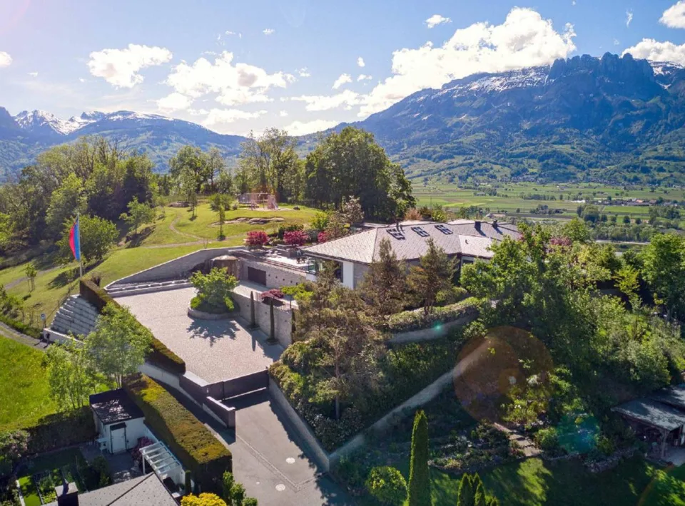 Villa Gamprin: Diskreter Luxus, sicherer Wert.