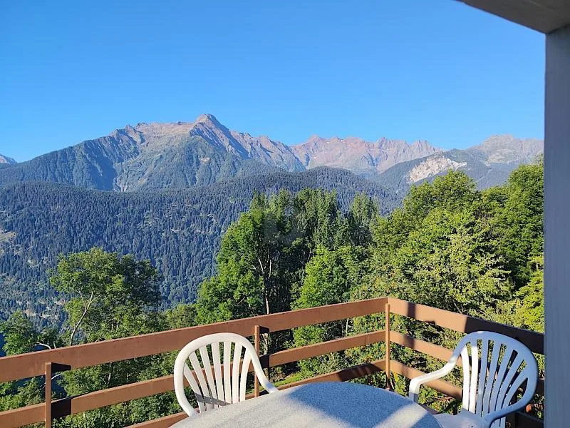 GRAZIOSA CON TERRAZZA E VISTA APERTA