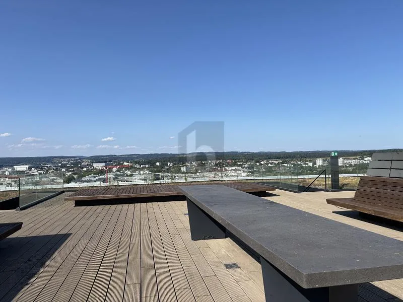 STILVOLL MIT EINZIGARTIGER 360° DACHTERRASSE