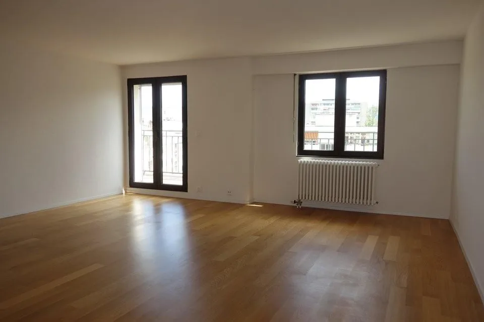 Mansarda moderna con balconi - Jonction – foto 6 di 11