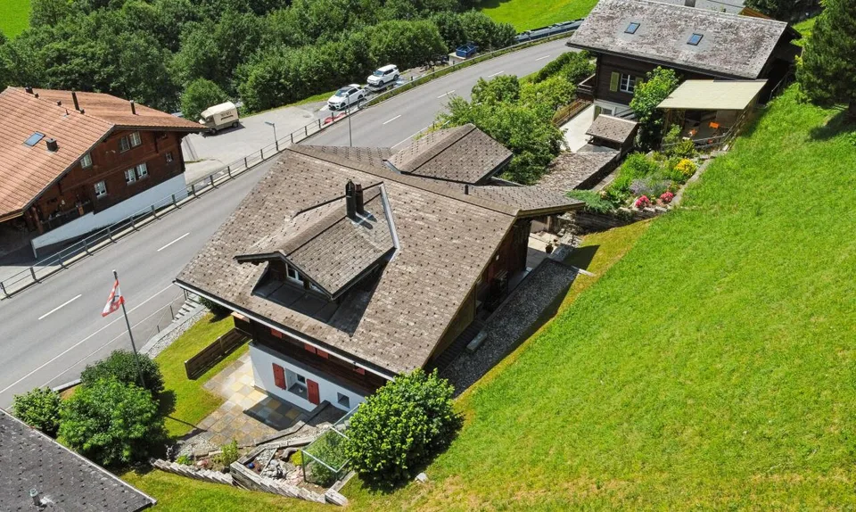 Family-friendly living with separate apartment and mountain panorama