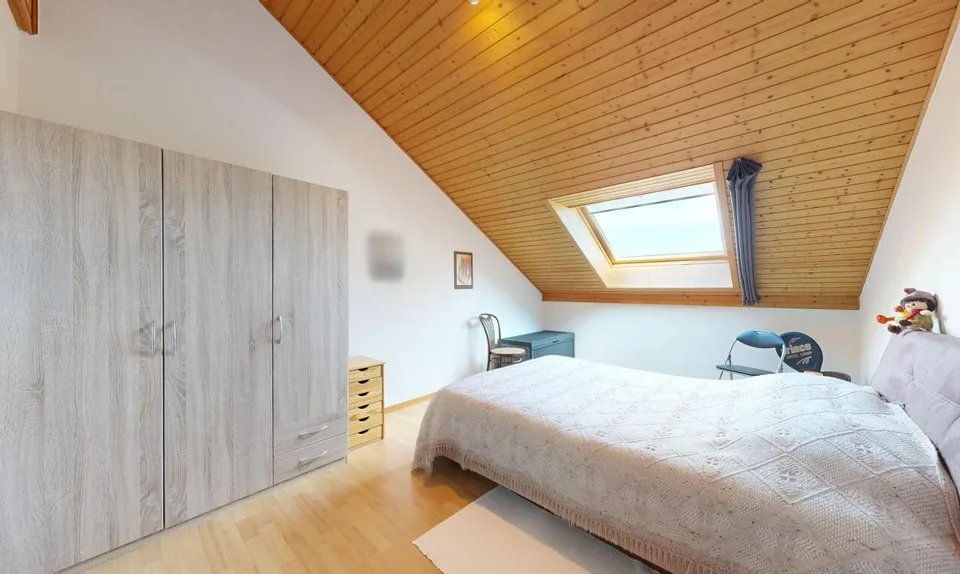 Familienwohnung mit 5,5 Zimmern und 157 m² mit Kamin und Garage