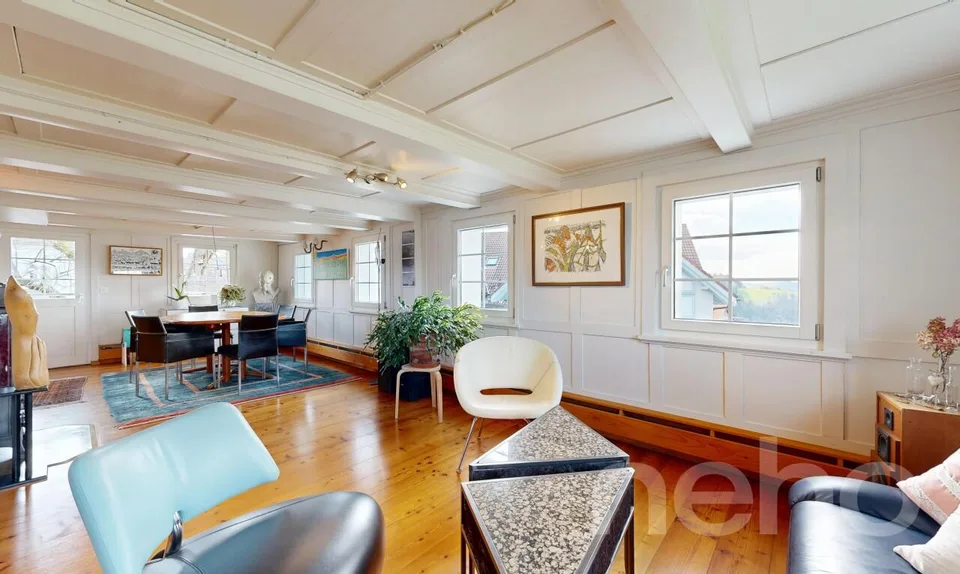 Versatile property with annex apartment in idyllic natural setting