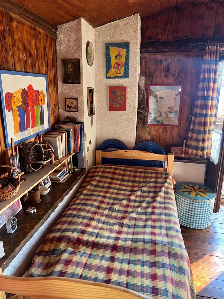 Un refuge dans les montagnes du Tessin – Rustico avec vue imprenable