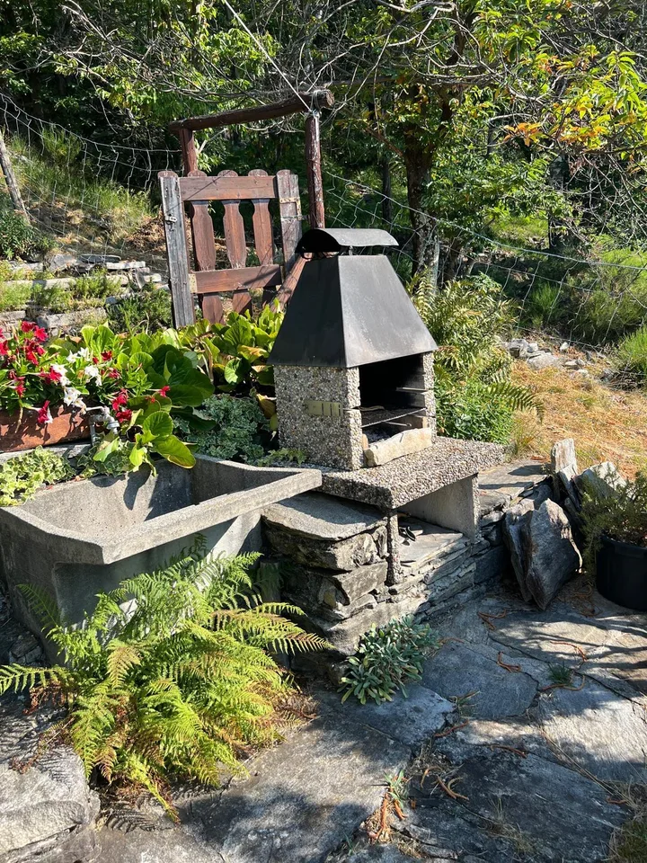 Un refuge dans les montagnes du Tessin – Rustico avec vue imprenable