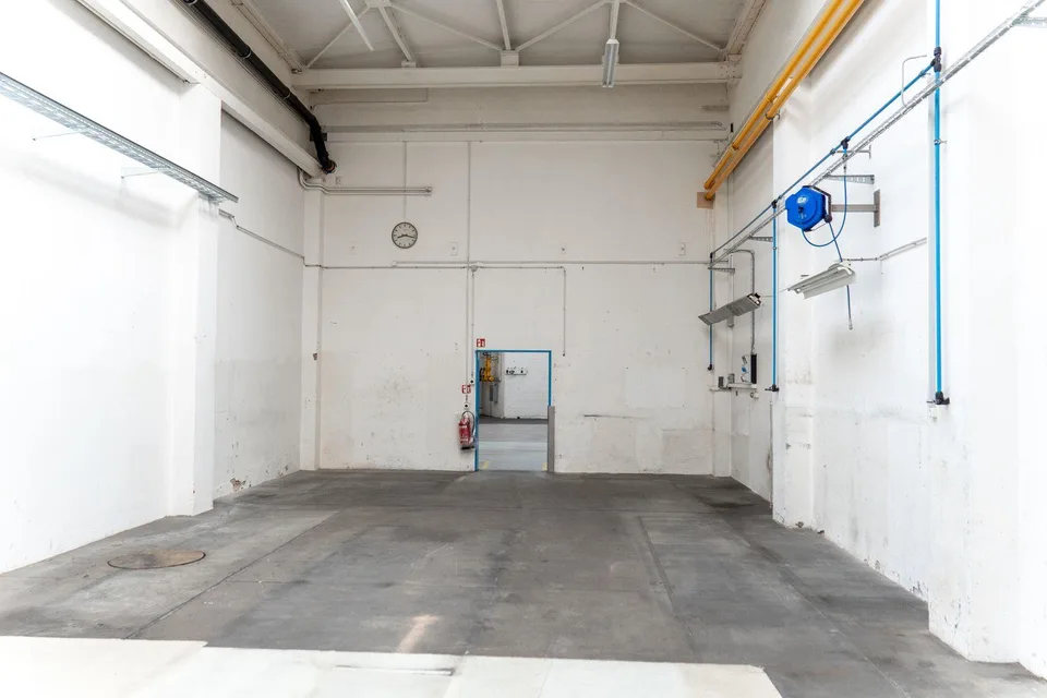 Lagerfläche im EG mit ebenerdigem Zugang - 102 m²