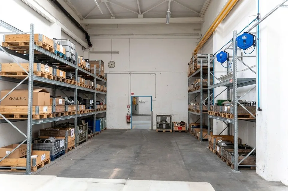 Lagerfläche im EG mit ebenerdigem Zugang - 102 m²