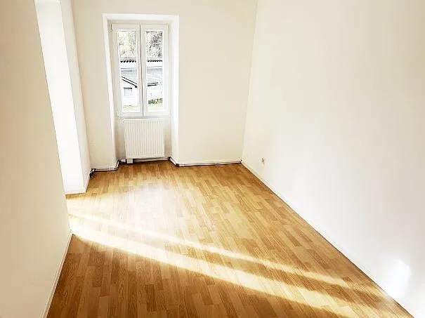 3 1/2-Zimmer-DaErdgeschosscwohnung mit Balkon an sehr zentraler Lag... – photo 7 sur 17