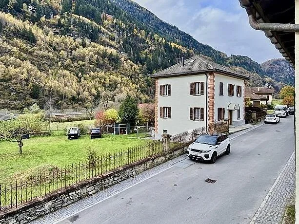 3 1/2-Zimmer-DaErdgeschosscwohnung mit Balkon an sehr zentraler Lag... – photo 11 sur 17