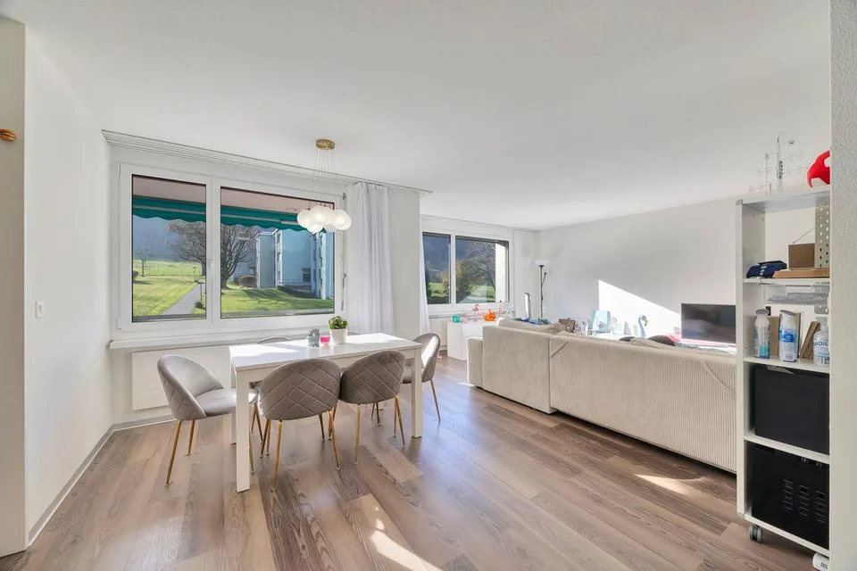 Perfektes Zuhause in Schübelbach - Sonnige 2.5-Zimmer-Wohnung mit B...