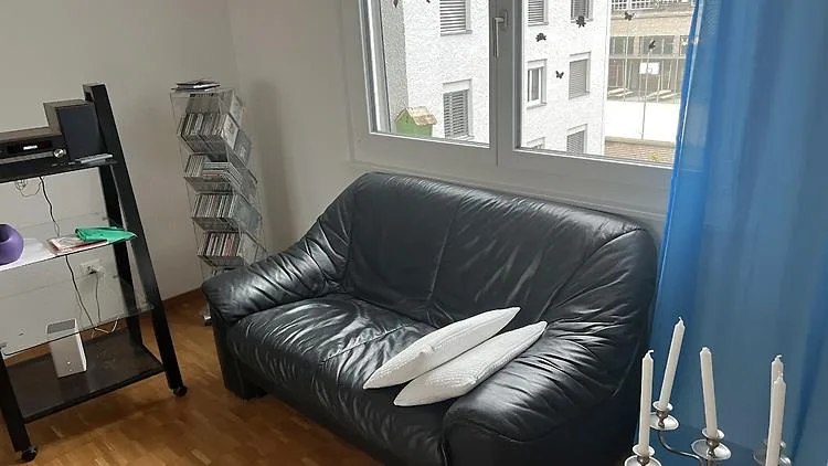 2½ ZIMMER-ATTIKAWOHNUNG IN BADEN (AG), MÖBLIERT, TEMPORÄR – foto 9 di 12