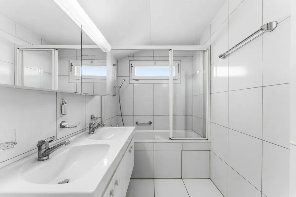 Thronen über den Dächern von Kriens am Sonnenberg - 4.5-Zimmer-Atti...