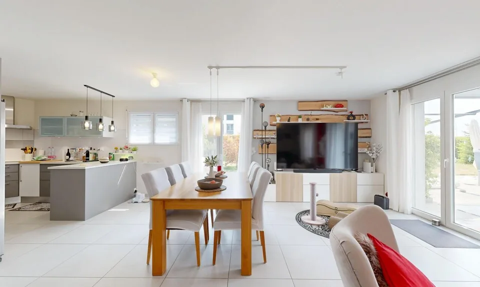 Magnificent villa with garden in Goumoens-la-Ville